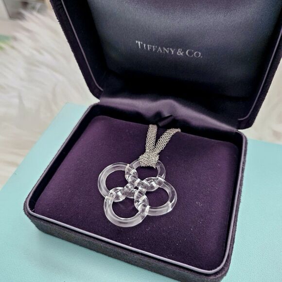 Vintage Tiffany & Co. Elsa Peretti Quadrifoglio Rock Crystal Pendant Necklace - Picture 3 of 10